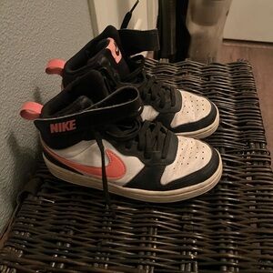 Nike Kids Sneakers - Black and Pink